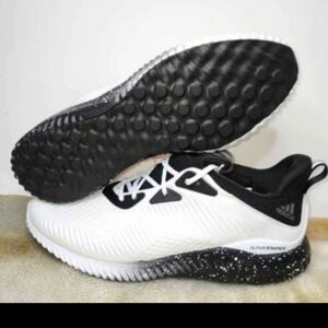 Mens Adidas ALPHABOUNCE size 9